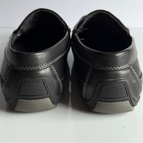 Black Leather Men's Loafers - Picture 9 of 12